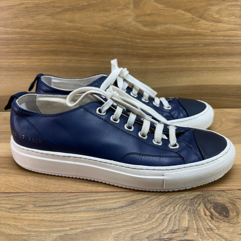 Common Projects Tounament Low Sneakers Women 7 EU 37 Navy Blue Leather Old Money